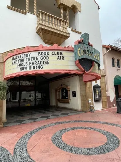 Metropolitan Paseo Nuevo 4 Cinemas