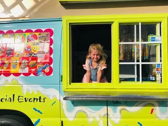 Scoop-itz- Funky Ice Cream Truck