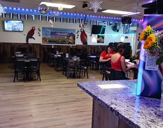 Honduras Restaurant & Bar