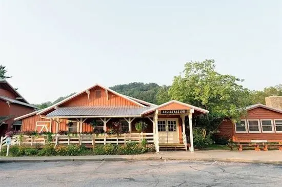 Brown County Inn