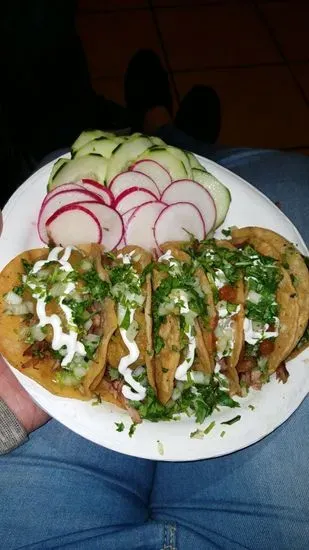 Tavo's Tacos