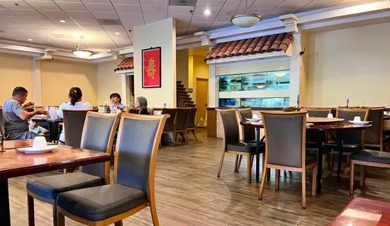 East Lake Chinese Seafood Restaurant (東湖海鮮酒家)