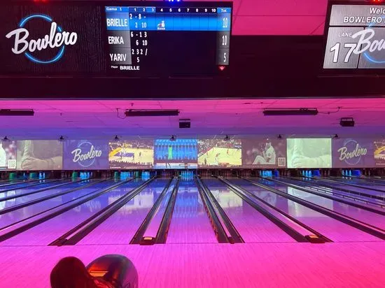 Bowlero Boca Raton