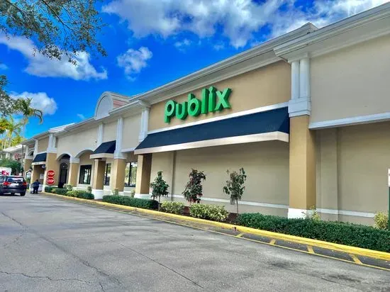 Publix Super Market at Woodfield Plaza