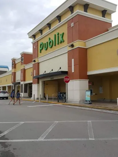 Publix Super Market at Fifth Avenue Shops