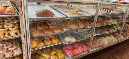 La Popular Bakery