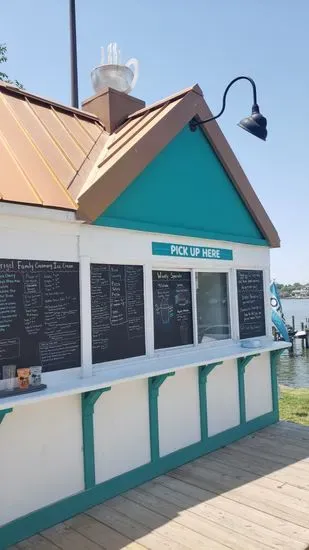 Gonce Marine Ice Cream / Snowball Stand