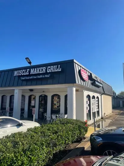 Muscle Maker Grill