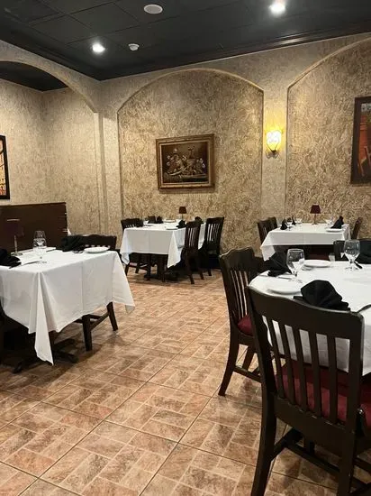 Nona's Italian Grill - The Woodlands