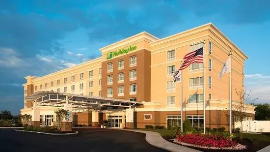 Holiday Inn Indianapolis Airport, an IHG Hotel