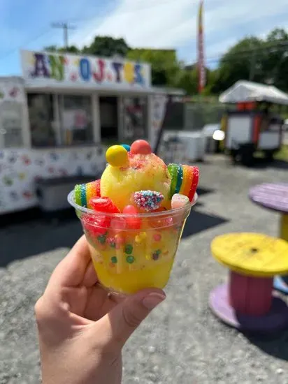 Antojitos food truck park