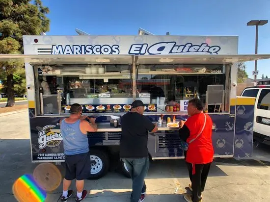 Mariscos El Guicho | Paramount Fresh Mariscos Food Truck ‏مطعم البحرية