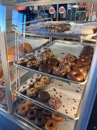 Bosa Donuts