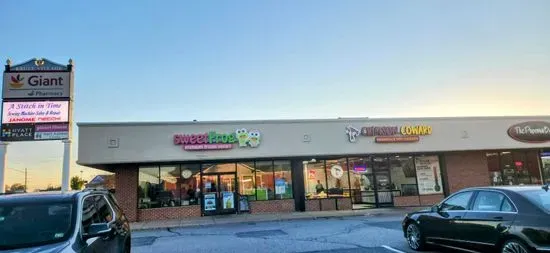 sweetFrog Premium Frozen Yogurt
