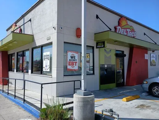 Del Taco