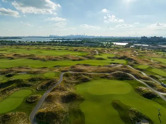 Bally's Golf Links at Ferry Point