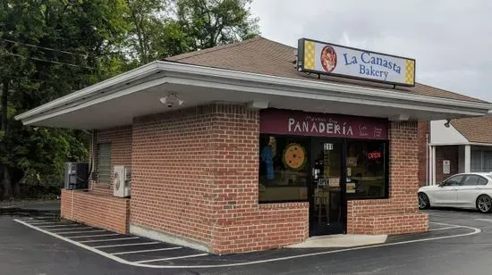 La Canasta Restaurant & Bakery