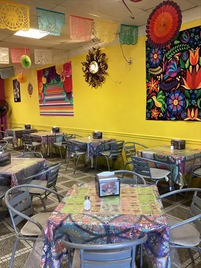 Taqueria La Tapatia