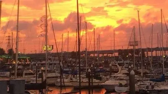 Kemah Boardwalk Marina