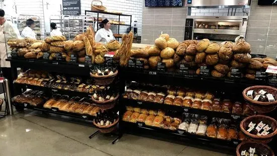 Hy-Vee Bakery