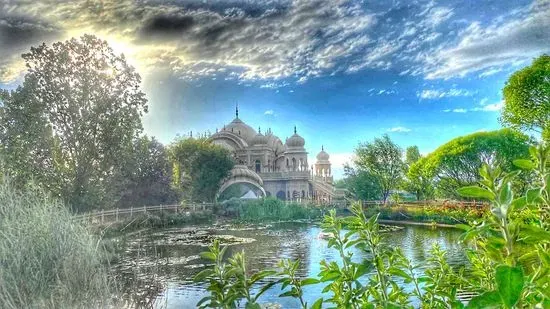 Shri Shri Radha Krishna Temple