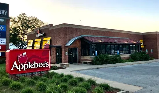 Applebee's Grill + Bar