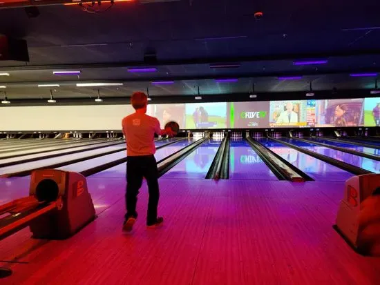 Bowlero Lakewood