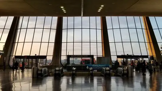 Washington Dulles Airport - THY CIP Lounge