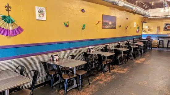 Roux Ga Roux Cafe & Catering