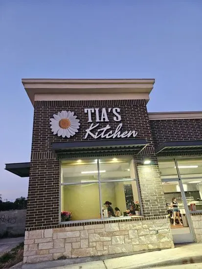 TIA’S Kitchen