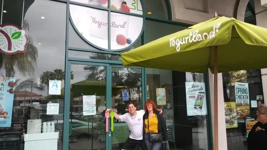 Yogurtland Encino