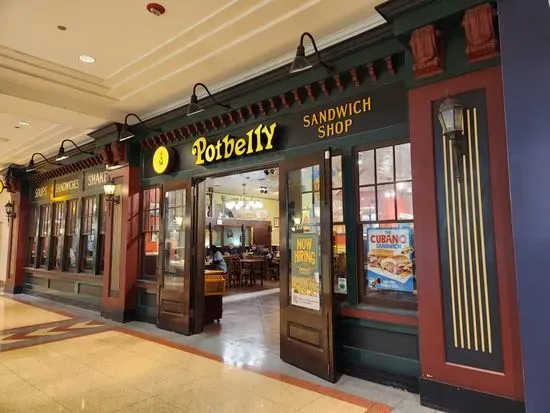 Potbelly Sandwich Shop in Merchandise Mart Plaza