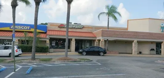 Pizza Hut