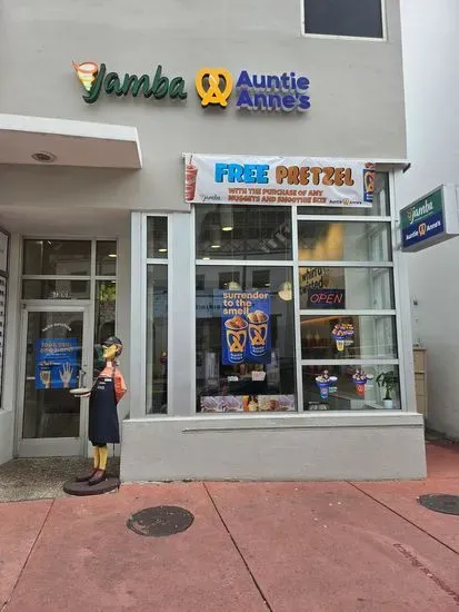 Auntie Anne's/Jamba Juice