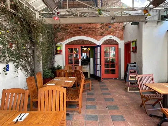 Andale Mexican Kitchen and Bar Patio