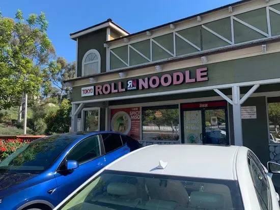 Tokyo Roll and Noodle