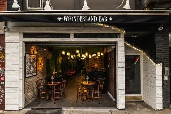 Wonderland Bar