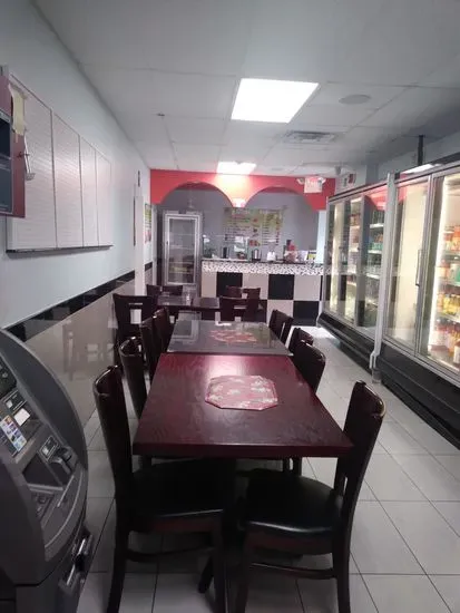 Deli Mini Market