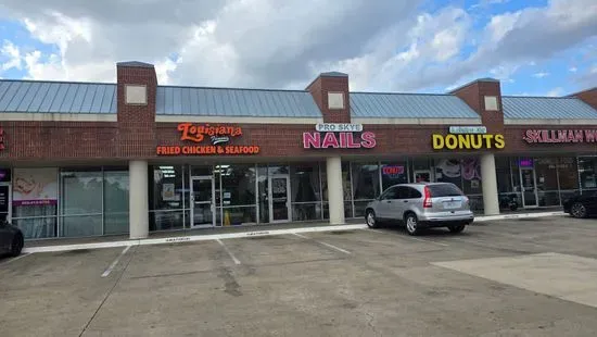 Louisiana Famous Fried Chicken Garland