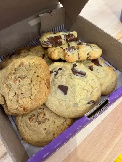 Insomnia Cookies