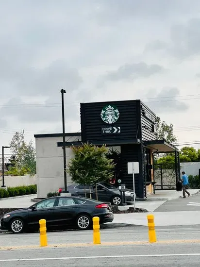 Starbucks - Drive Thru