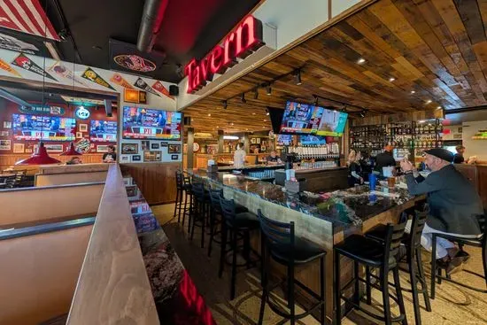 Sahm's Tavern & Sports Bar