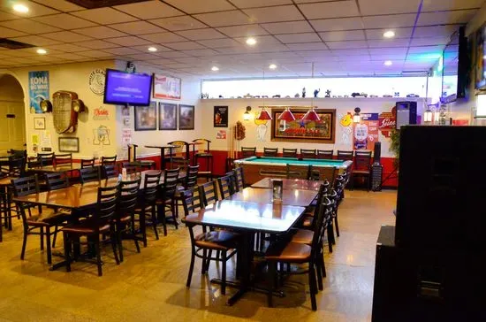 Fawzi's Sports Bar & Grill