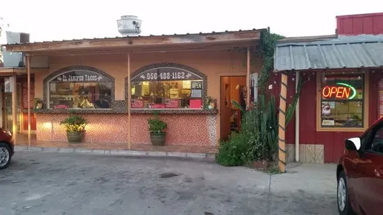 El Jaripeo Tacos