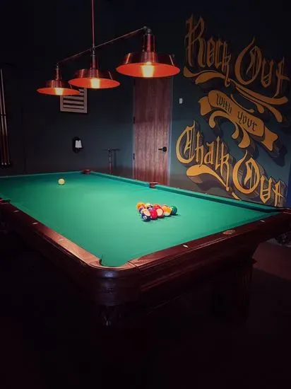 Borderline Bar & Billiards