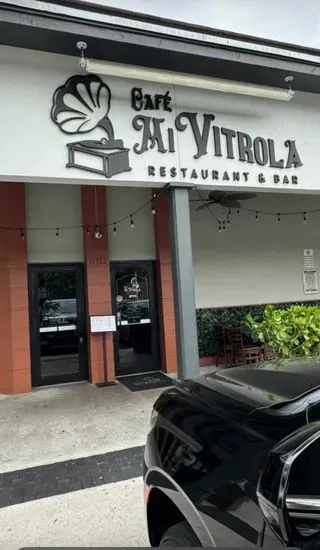 Cafe Mi Vitrola