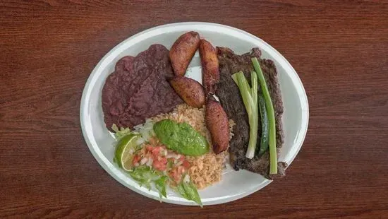 Salvadoreño and mexican grill restaurant