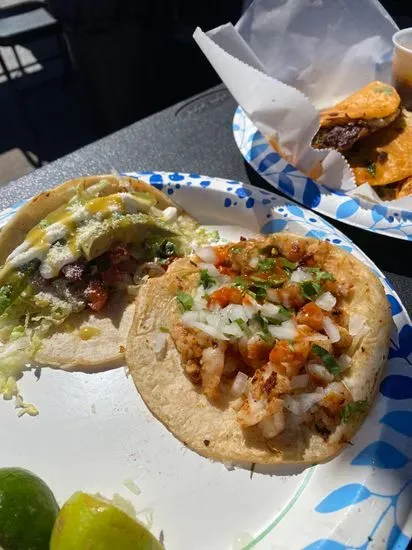 Tacos & Mariscos Dilcia’s Food Truck