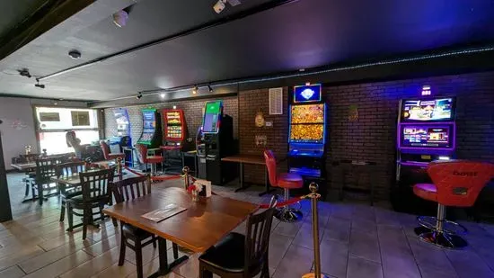 Gia's SLOTS