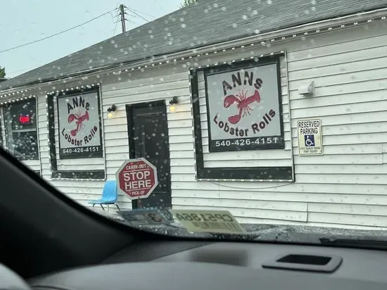 Ann's Lobster Rolls